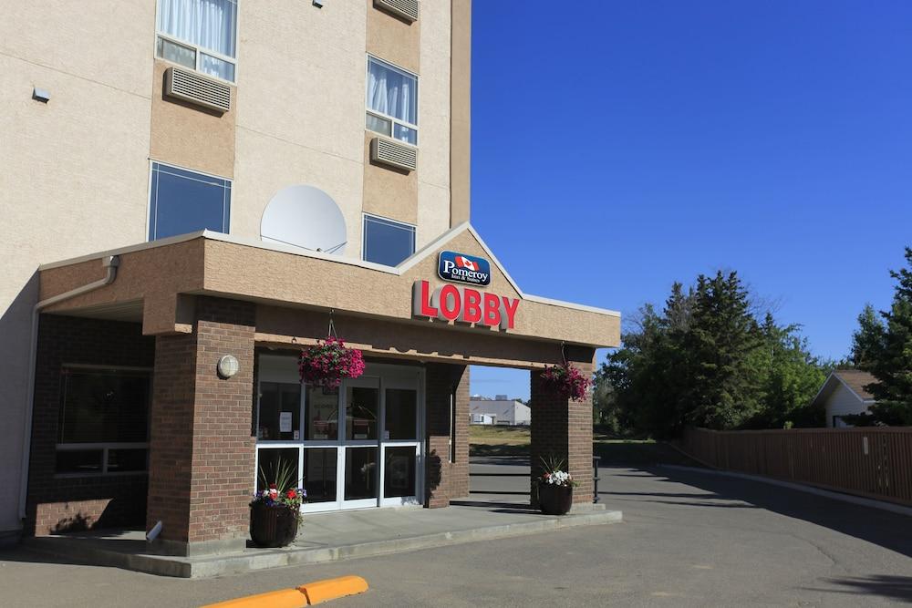 Pomeroy Inn & Suites Fort St. John Exteriér fotografie